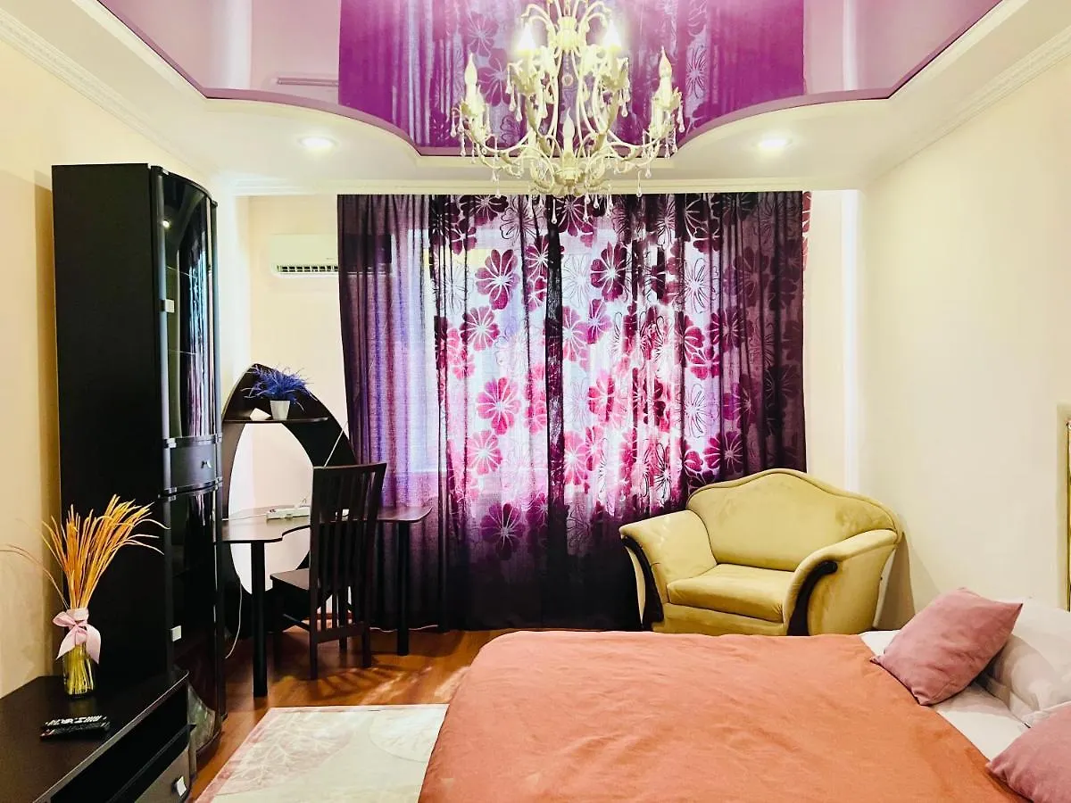 אלמטי Friends Apartments